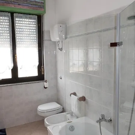 Llucia Bed & Breakfast