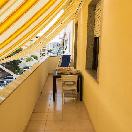 Llucia Bed & Breakfast *